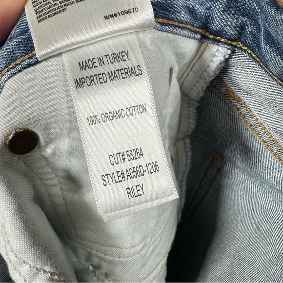 Agolde Riley High Rise Straight Crop in Frequency - Picture 16 of 16